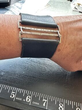 Saundra Messinger Black Leather Wide Cuff with 13 diamonds on s/s bar clasp 7”